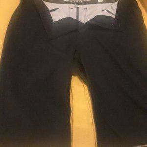 Like new! BKE Hybrid standard fit 29W/23L Shorts b